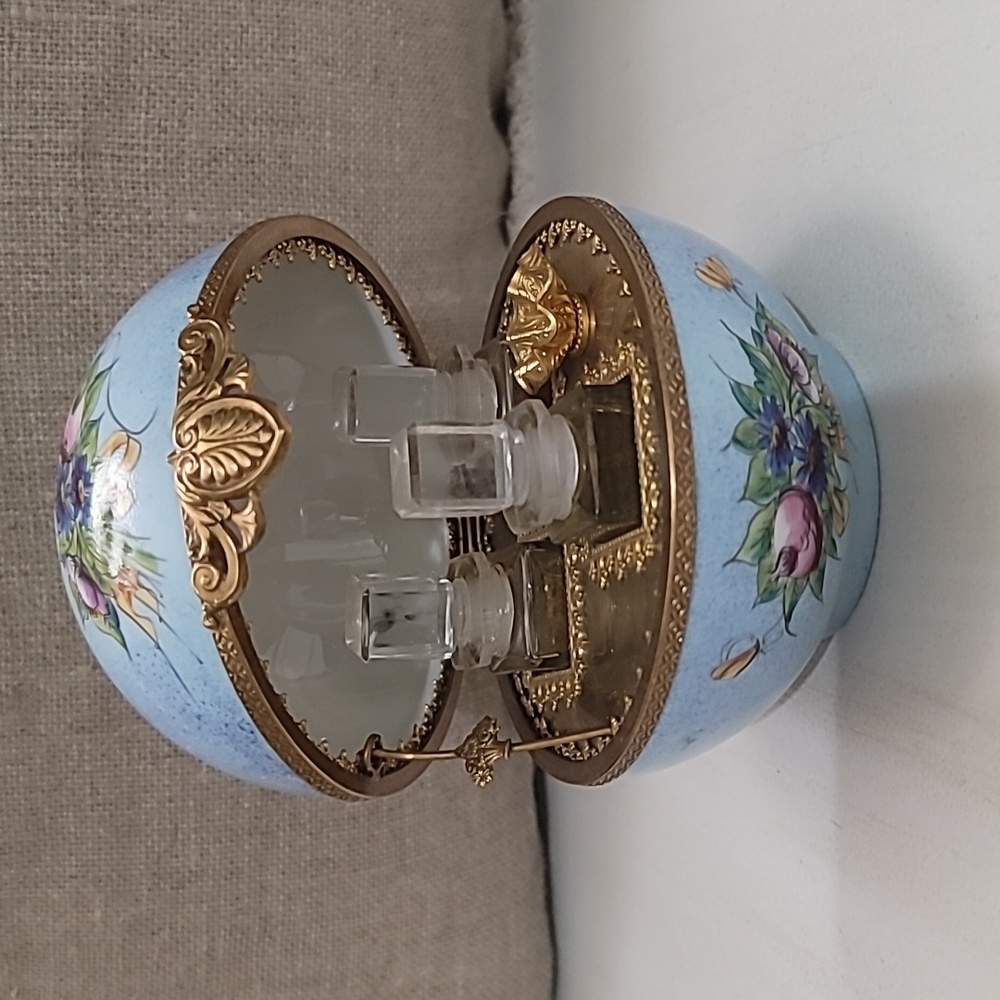 L.MOGES ORIGINAL FRANCE CARON W/3 MINIATURES PERFUMES VINTAGE perfect condition